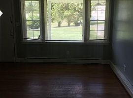  347 Bryant Rd, Madison Heights, Va 24572 2 Beds 1 Bath 850 Sqf in Madison Heights, VA (Photo 3 of 4)