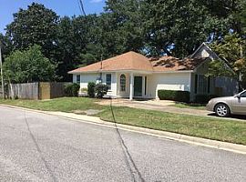 966 Pinemont Dr, Mobile, Al 36609 in Mobile, AL