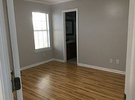 966 Pinemont Dr, Mobile, Al 36609 in Mobile, AL (Photo 5 of 9)