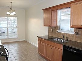 253 High Ridge Dr, Pelham, Al 35124 in Pelham, AL (Photo 4 of 8)