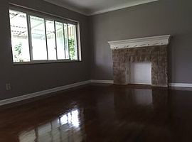  4406 Saint Martins Pl, Cincinnati, Oh 45211 3 Beds 2 Baths 1,3 in Cincinnati, OH (Photo 3 of 4)