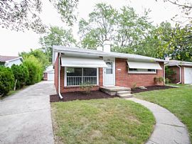  826 Mackow Dr, Toledo, Oh 43607 3 Beds 1 Bath 999 Sqft in Toledo, OH