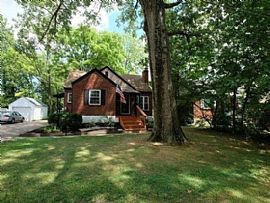 9512 West Ave, Blue Ash, Oh 45242 3 Beds 2 Baths 1,310 Sqft in Blue Ash, OH (Photo 2 of 4)