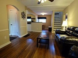 9512 West Ave, Blue Ash, Oh 45242 3 Beds 2 Baths 1,310 Sqft in Blue Ash, OH (Photo 3 of 4)