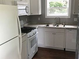  606 Hall Ave, Aliquippa, Pa 15001 3 Beds 1 Bath in Aliquippa, PA (Photo 4 of 4)