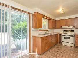 3 Bedroom, 1 and 1/2 Bath Rambler  in Lakewood, WA (Photo 5 of 5)