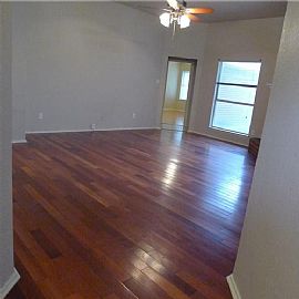 Nice 4 Bedrooms Home in High Pointe Subdivisions in Cedar Hill, TX