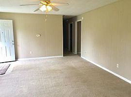 3 Bath Move in Ready in Princeton, KY (Photo 3 of 5)