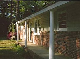  317 Knox Ave, Aiken, Sc 29801 3 Beds 1.5 Baths 1,456 Sqft in Aiken, SC (Photo 3 of 4)