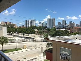 2 Beds 2 Baths in Miami, FL (Photo 2 of 6)