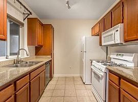 Split Two Bedroom Floor Plan in San Diego, CA (Photo 2 of 5)