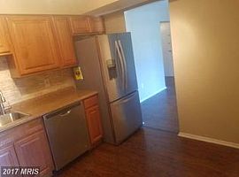 Renovated Top Level Condo! in Alexandria, VA (Photo 2 of 5)