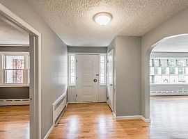 Spacious Ranch That Features 3 Large Bedrooms, 1.5 Baths in Windsor, CT (Photo 2 of 4)