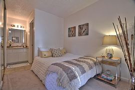 932 Kiely Blvd, Santa Clara, Ca 95051 1 Bed 1 Bath 440 Sqft For in Santa Clara, CA (Photo 4 of 5)