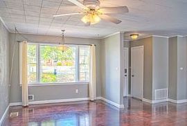  719 River View Dr, North Augusta, Sc 29841 3 Beds 1 Bath 1,300 in North Augusta, SC (Photo 3 of 4)