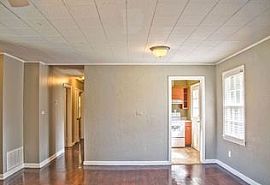  719 River View Dr, North Augusta, Sc 29841 3 Beds 1 Bath 1,300 in North Augusta, SC (Photo 4 of 4)