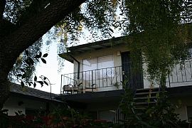  878 Bing Dr Apt 3, Santa Clara, Ca 95051 3 Beds 1.5 Baths 1,00 in Santa Clara, CA (Photo 4 of 10)