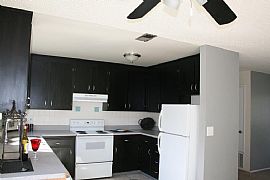  878 Bing Dr Apt 3, Santa Clara, Ca 95051 3 Beds 1.5 Baths 1,00 in Santa Clara, CA (Photo 5 of 10)