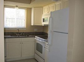  6526 La Mirada Dr E Unit 6, Jacksonville, Fl 32217 2 Beds 2 Ba in Jacksonville, FL