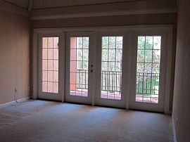  6526 La Mirada Dr E Unit 6, Jacksonville, Fl 32217 2 Beds 2 Ba in Jacksonville, FL (Photo 3 of 6)