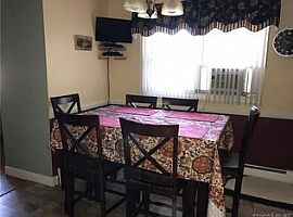 Great and Perfect Single Family Home For Rent Nice Neighborhood in East Hartford, CT (Photo 7 of 12)