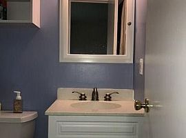 Great and Perfect Single Family Home For Rent Nice Neighborhood in East Hartford, CT (Photo 9 of 12)