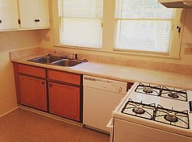 134 N Carlen St, Mobile, Al 36607 in Mobile, AL (Photo 4 of 8)