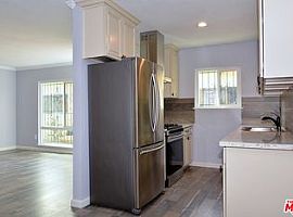 Gorgeously Renovated Unit in North Hollywood, CA (Photo 3 of 4)