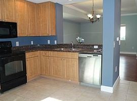 Touchton Rd Jacksonville, Fl 32246 3 Beds 2 Baths 1,369 Sqft in Jacksonville, FL (Photo 4 of 6)