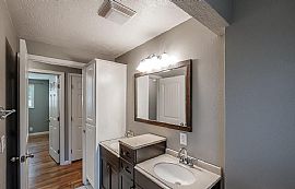 Updated Single Level Home For Rent ! in Salem, OR (Photo 5 of 5)