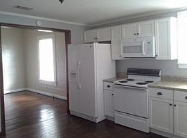 2306 W Mcleod St, Pensacola Rent 500 Deposit 500 Total 1000 in Pensacola, FL (Photo 2 of 5)