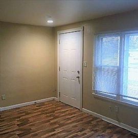 2 Bedrooms 1 Full Bathroom in Sioux Falls, SD (Photo 2 of 7)