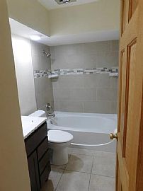 Single Level 3 Bedroom, 1 Bath Updated / Renovated Corner Lot R in Orland Park, IL (Photo 6 of 9)