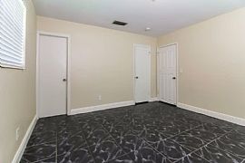 Beautiful 3 Bedroom, 2 Bathroom Home on a Corner Lot. in Miami, FL (Photo 8 of 9)