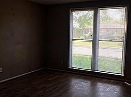 3723 Odin Ct, Houston, Tx Rent 550 Deposit 550 Total 1100 in Houston, TX (Photo 4 of 8)