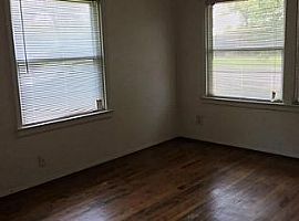 3723 Odin Ct, Houston, Tx Rent 550 Deposit 550 Total 1100 in Houston, TX (Photo 5 of 8)