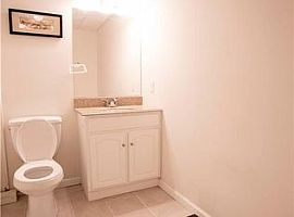 50 Valley View Dr, Farmington, Ct 06032 in Farmington, CT (Photo 7 of 11)