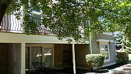 Luxury Duplex, 2635 Sq Ft, Quiet Cul De Sac. in Overland Park, KS (Photo 3 of 7)