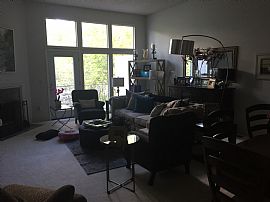 Luxury Duplex, 2635 Sq Ft, Quiet Cul De Sac. in Overland Park, KS (Photo 5 of 7)