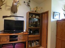  190 Mountain View Blvd, Billings, Mt 59101 2 Beds 1 Bath 1,010 in Billings, MT (Photo 2 of 6)