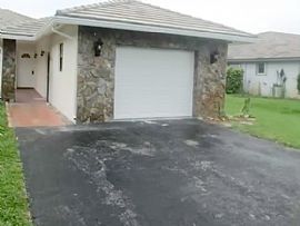 2532 Nw 87th Dr, Coral Springs, Fl 33065 in Coral Springs, FL