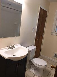 Just in Time to Head Back to School! Walk to Allen Elementary S in Ann Arbor, MI (Photo 6 of 7)