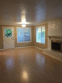 Charming and Very Clean 3 Br 2 Ba House with 2 Car Garage with  in Salem, OR (Photo 2 of 6)