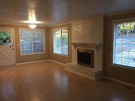 Charming and Very Clean 3 Br 2 Ba House with 2 Car Garage with  in Salem, OR (Photo 3 of 6)