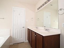  6408 Griffith Loop, Killeen, Tx 76549 3 Beds 2 Baths 1,628 Sqf in Killeen, TX (Photo 4 of 7)