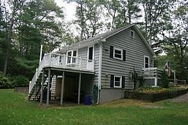 A Well Cared For One Level Home with 2 Bedrooms in Plymouth, MA (Photo 2 of 6)