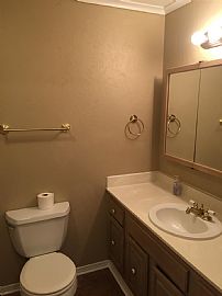 A Well Cared For One Level Home with 2 Bedrooms in Plymouth, MA (Photo 4 of 6)