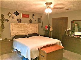  2120 Katy Dr # Damage, Beaumont, Tx 77707 3 Beds 2 Baths 1,590 in Beaumont, TX (Photo 3 of 5)