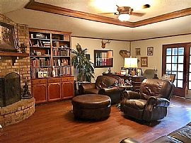  2120 Katy Dr # Damage, Beaumont, Tx 77707 3 Beds 2 Baths 1,590 in Beaumont, TX (Photo 4 of 5)