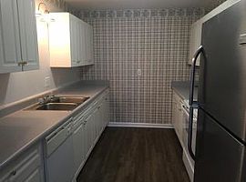 126 Oakmont Dr, Greenville, Nc 27858 3 Beds 2 Baths 1,265 Sqft in Greenville, NC (Photo 4 of 9)